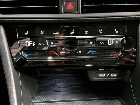 New 2026 Volkswagen Jetta SEL image 21