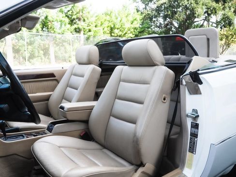 Used 1995 Mercedes-Benz E 320 Convertible image 12