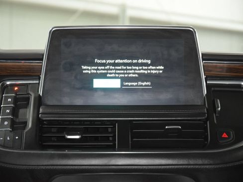 Used 2023 Chevrolet Tahoe High Country AWD/4WD image 33
