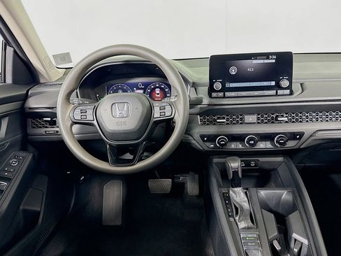 Certified 2023 Honda Accord EX image 11