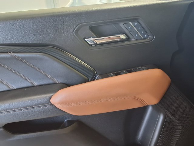 Used 2023 GMC Canyon AT4 w/ AT4 Premium Package AWD/4WD image 18