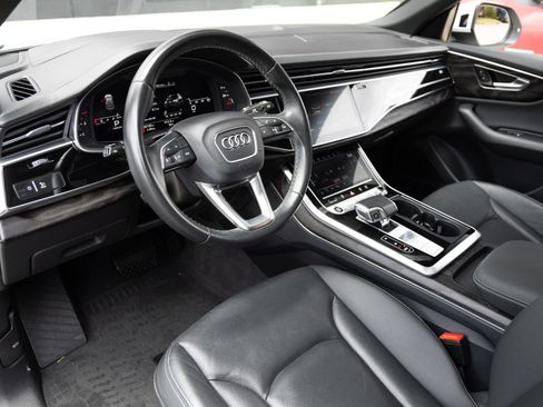 Used 2021 Audi Q8 Prestige AWD/4WD image 3