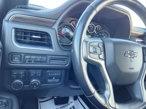 Used 2021 Chevrolet Suburban Z71 w/ Luxury Package AWD/4WD image 25
