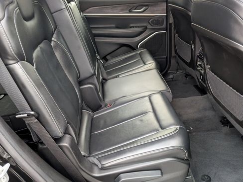 Certified 2021 Jeep Grand Cherokee L Limited image 34