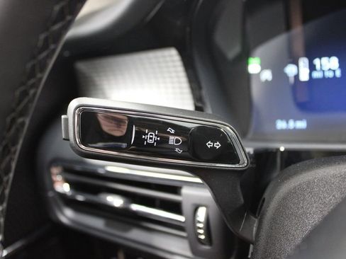 New 2026 Lincoln Corsair Premiere image 38