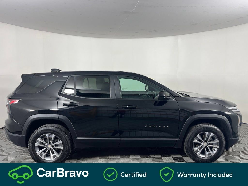 Used 2026 Chevrolet Equinox LT AWD/4WD image 3