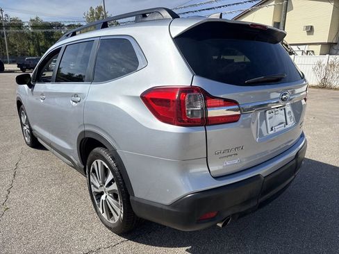 Used 2022 Subaru Ascent Limited image 6