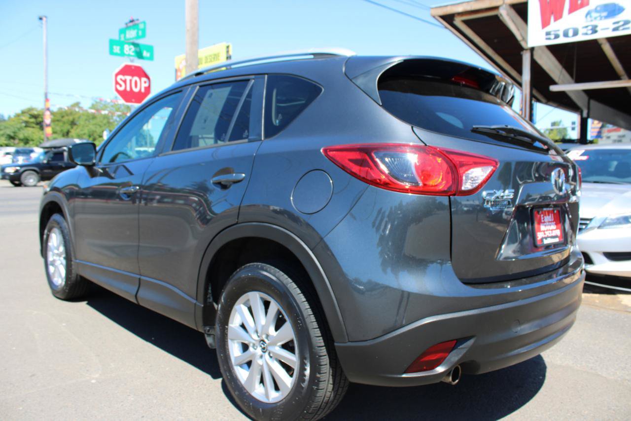 Used 2016 MAZDA CX-5 Touring w/ Bose/Moonroof Package FWD image 4