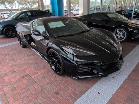 Certified 2025 Chevrolet Corvette Z06 image 2
