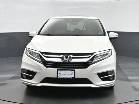 Used 2018 Honda Odyssey Elite image 2