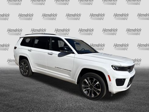 Used 2022 Jeep Grand Cherokee L Overland image 2