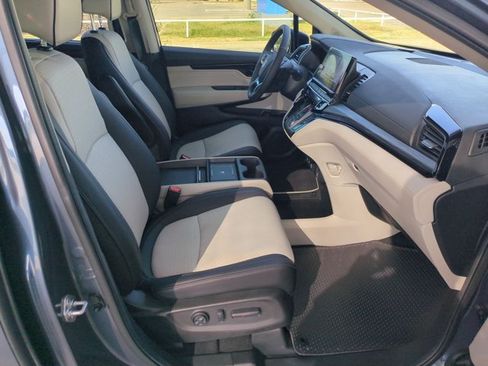 Certified 2026 Honda Odyssey Elite image 24