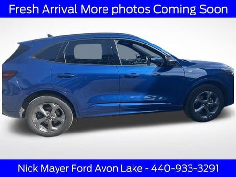 Used 2023 Ford Escape ST-Line w/ Tech Pack #1 AWD/4WD image 9