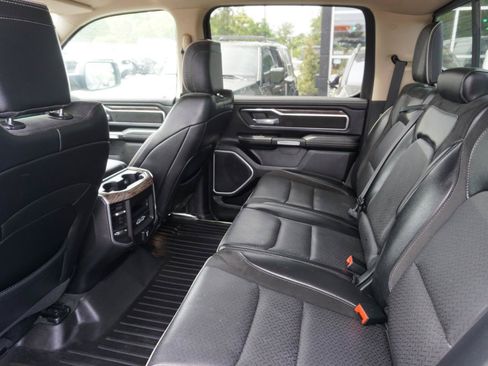Used 2020 RAM 1500 Laramie AWD/4WD image 9