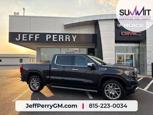 Used 2023 GMC Sierra 1500 Denali w/ Denali Reserve Package AWD/4WD image 1