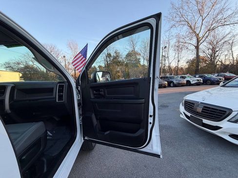 Used 2016 RAM 2500 Tradesman image 24