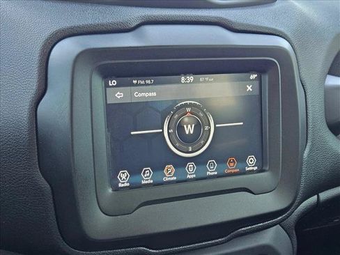 Used 2020 Jeep Renegade Latitude FWD image 15