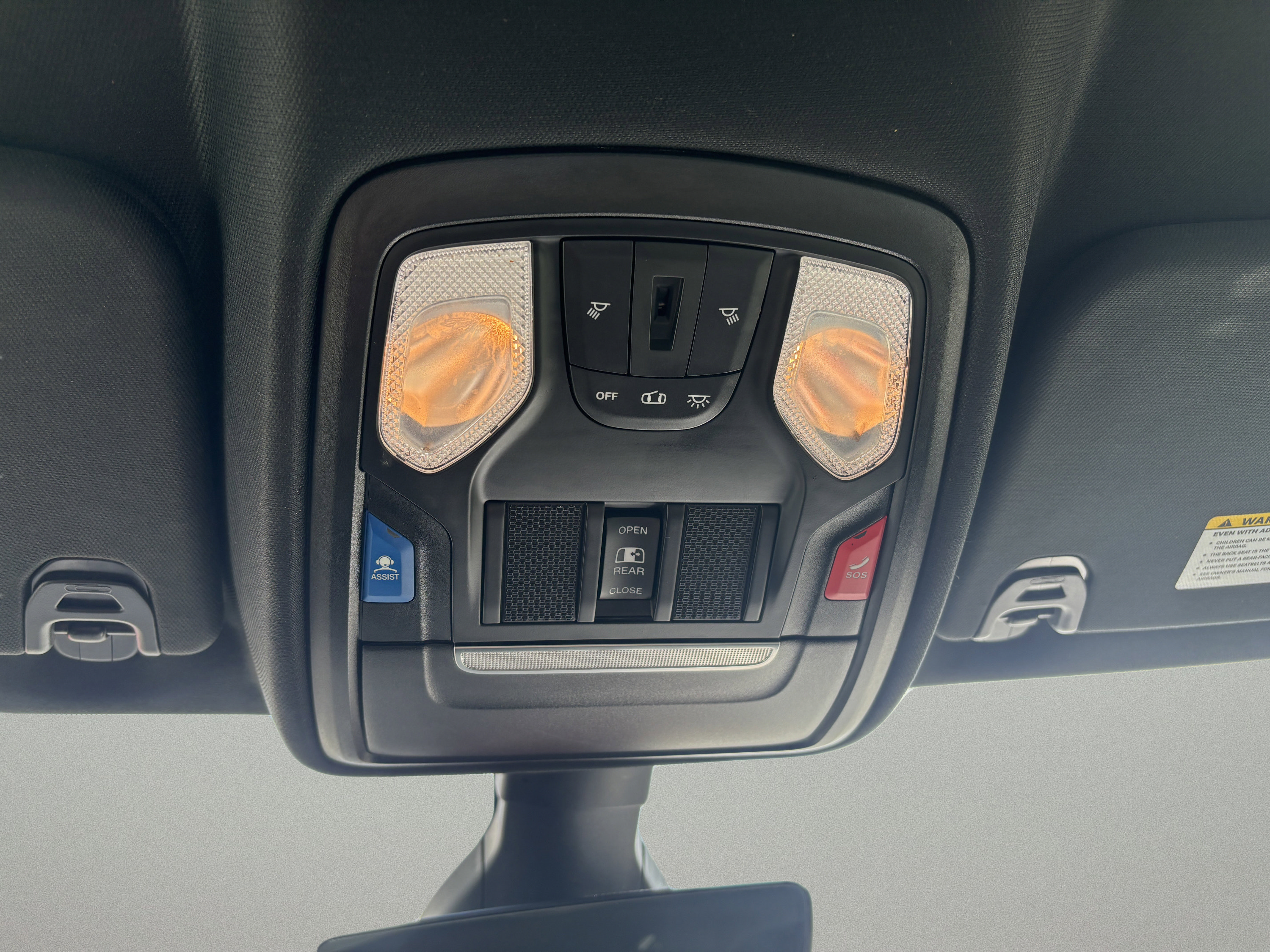 Used 2022 RAM 1500 Big Horn AWD/4WD image 14