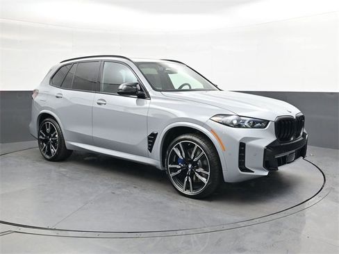 New 2026 BMW X5 M60i image 2