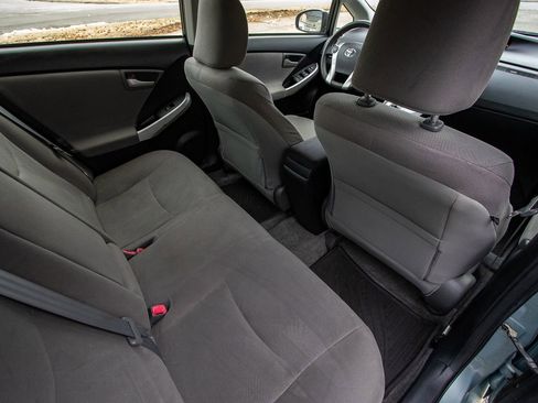 Used 2013 Toyota Prius Plug-In Hybrid image 25