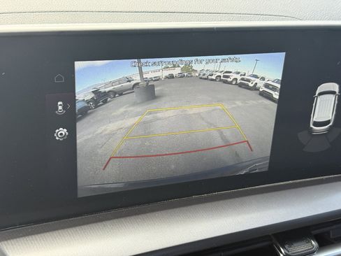 Used 2025 Kia Telluride S image 15