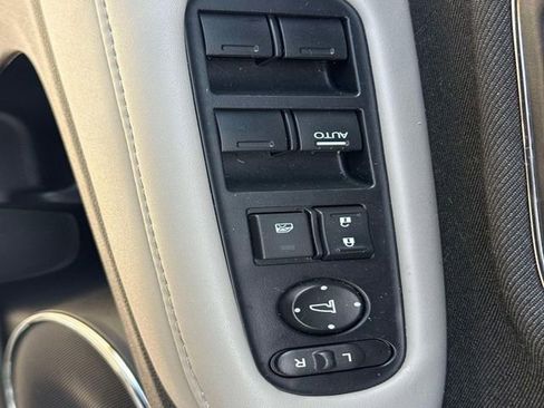 Used 2022 Honda HR-V EX image 11