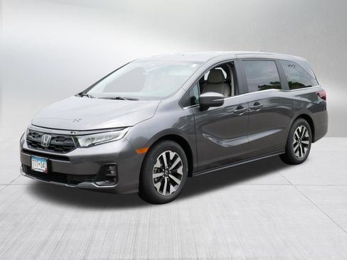 Used 2026 Honda Odyssey EX-L image 3
