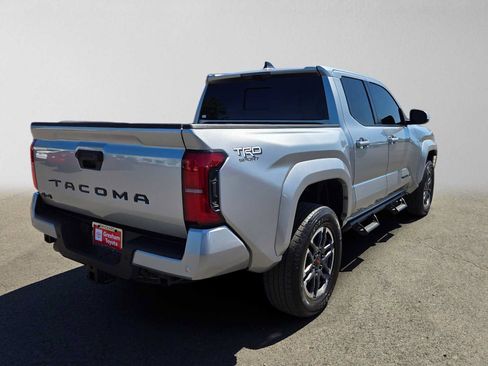 Used 2024 Toyota Tacoma TRD Sport w/ TRD Sport Premium Package AWD/4WD image 3