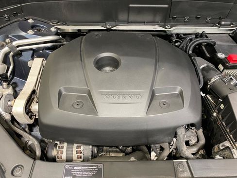 Used 2018 Volvo XC90 T5 Momentum w/ Convenience Package AWD/4WD image 26