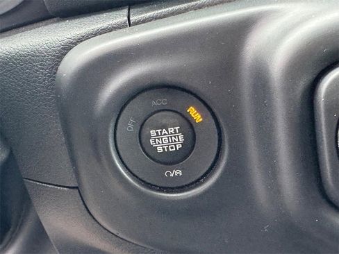 Used 2022 Jeep Wrangler Unlimited Sahara w/ Cold Weather Group image 21