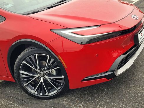 New 2026 Toyota Prius XLE image 3