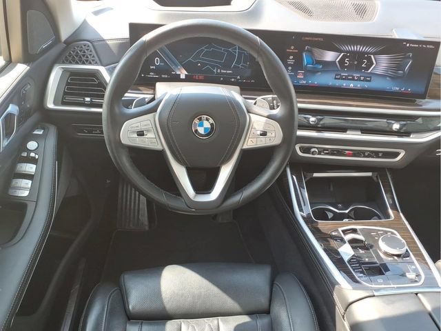 Used 2025 BMW X7 xDrive40i AWD/4WD image 18