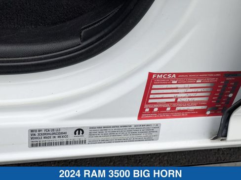 Used 2024 RAM 3500 Big Horn AWD/4WD image 37