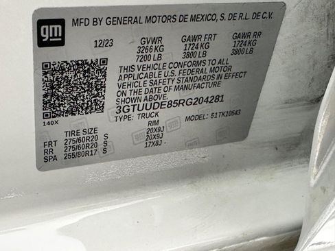 Certified 2024 GMC Sierra 1500 SLT w/ SLT Premium Plus Package AWD/4WD image 24