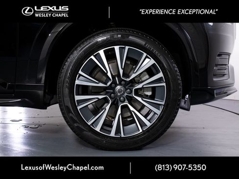 Used 2022 Volvo XC90 T5 Momentum w/ Advanced Package FWD image 5