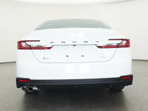 Used 2026 Toyota Camry SE FWD image 52