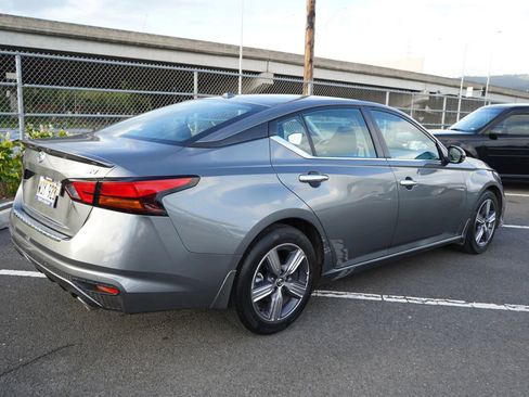 Used 2022 Nissan Altima 2.5 SV w/ SV Premium Package image 23