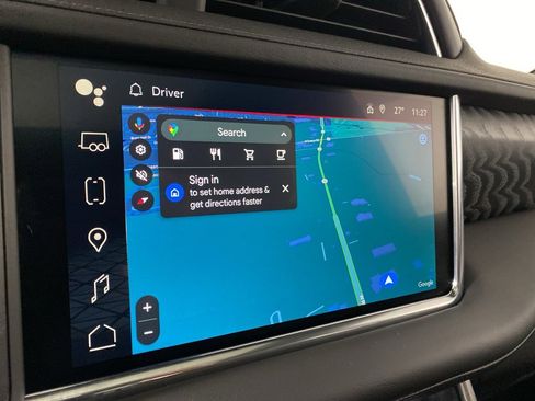 Used 2024 GMC Yukon Denali w/ Advanced Technology Package image 13