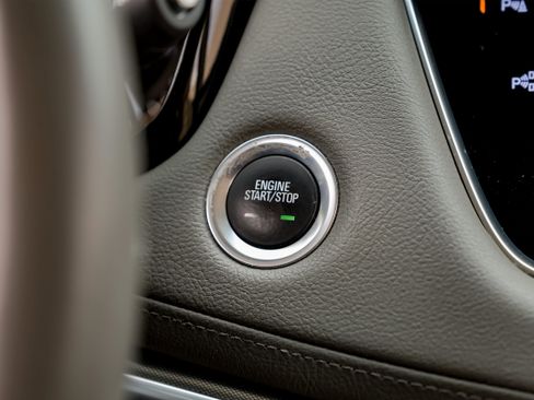 Used 2018 Cadillac XT5 Premium Luxury w/ Driver Assist Package image 22