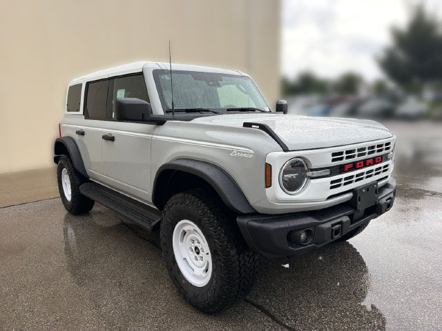 New 2026 Ford Bronco Heritage Edition AWD/4WD image 2