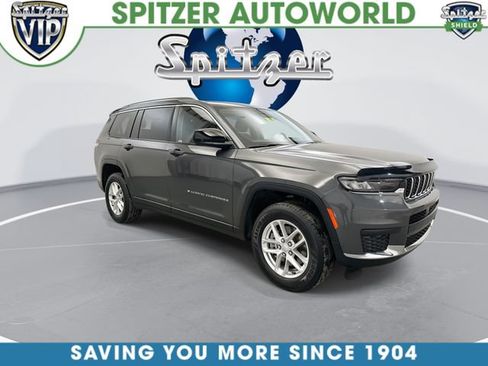 Used 2022 Jeep Grand Cherokee L Laredo w/ Luxury Tech Group I AWD/4WD image 3