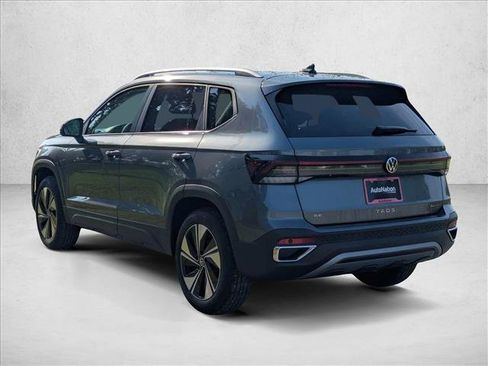 New 2026 Volkswagen Taos SE AWD/4WD image 9