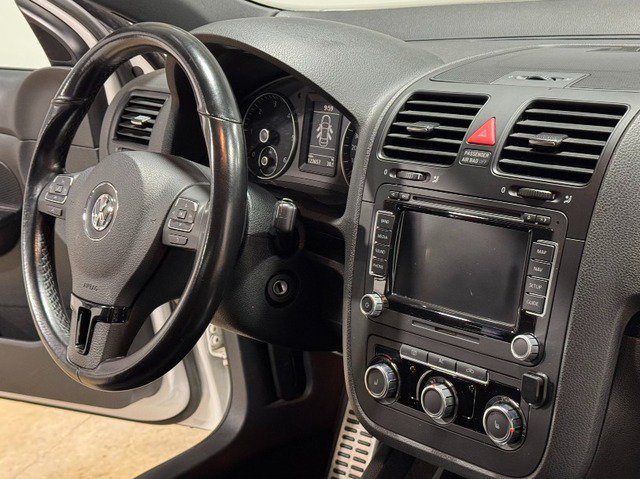 Used 2010 Volkswagen Jetta TDI Cup FWD image 37