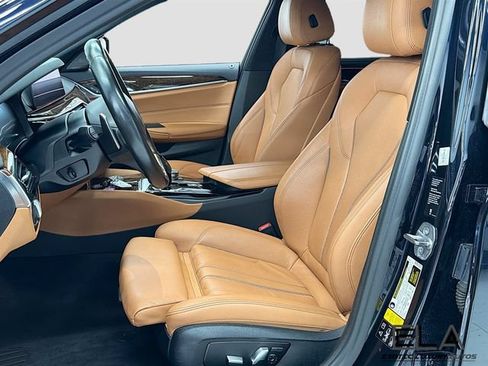 Used 2019 BMW 540i xDrive w/ M Sport Package AWD/4WD image 21
