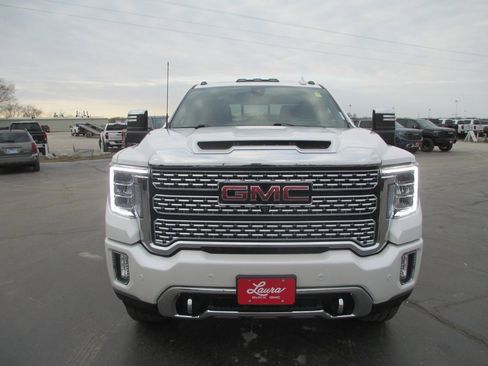Used 2022 GMC Sierra 3500 Denali w/ Denali Ultimate Package image 11