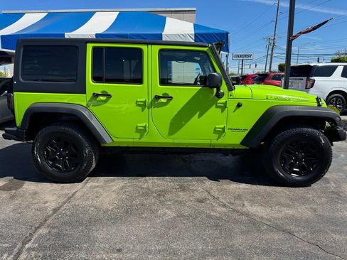 Used 2013 Jeep Wrangler Unlimited Sahara image 6