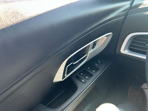 Used 2014 Chevrolet Equinox LS image 24