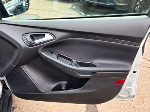 Used 2018 Ford Focus SE image 34