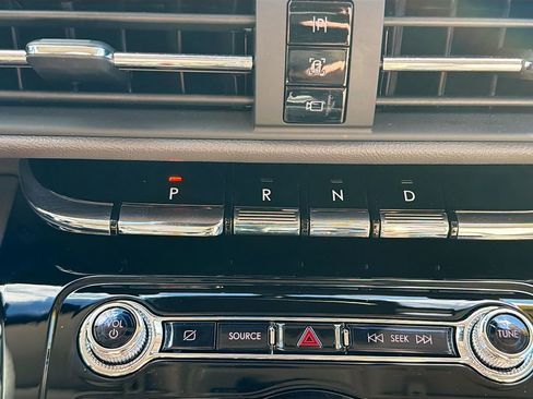 Used 2022 Lincoln Corsair Standard image 28