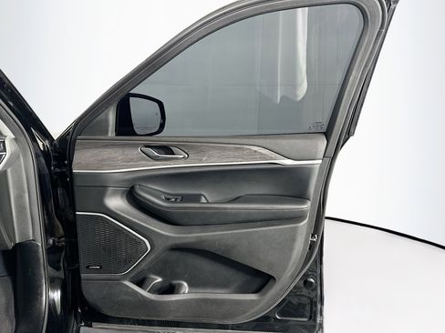 Used 2022 Jeep Grand Cherokee Limited 4xe AWD/4WD image 34